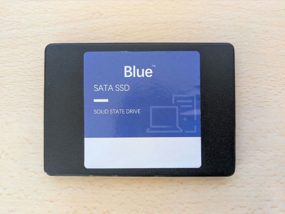 SSD 2.5インチ SATA Blue 4TB？現状品 (ジャンク扱い)