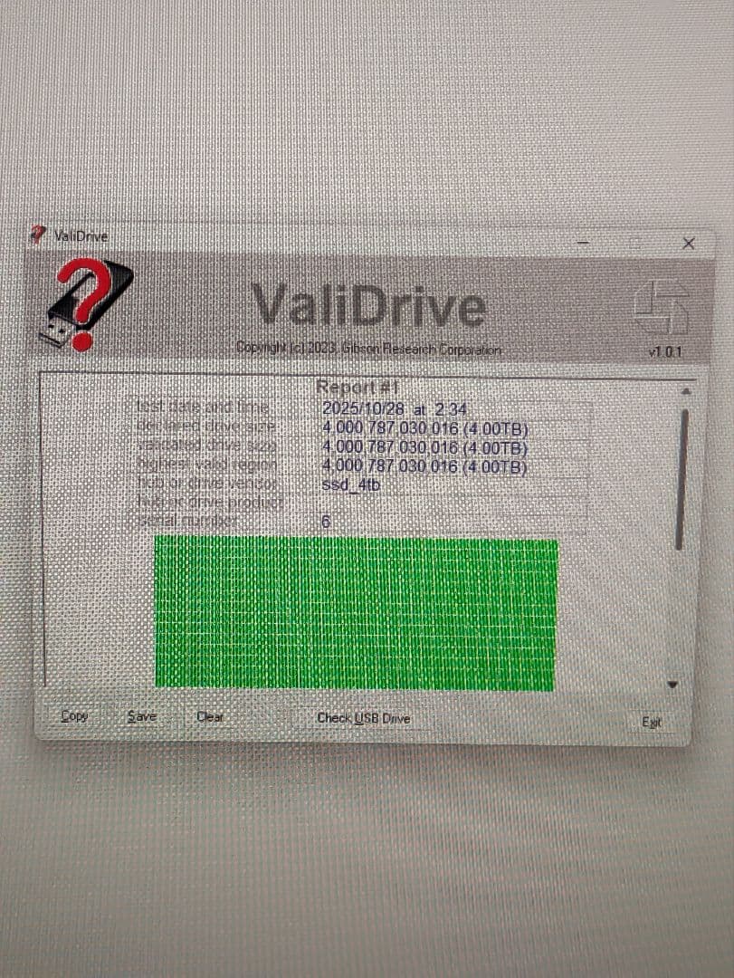 SSD 2.5インチ SATA Blue 4TB？現状品 (ジャンク扱い)