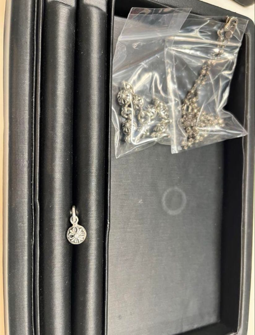 美品　クロムハーツ クロスボールチャーム