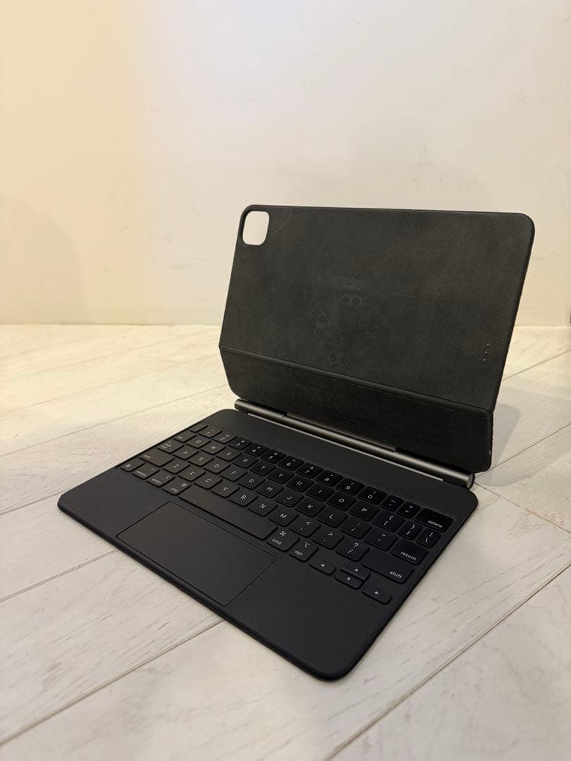 iPad用 ブラックキーボードケース Magic Keyboard