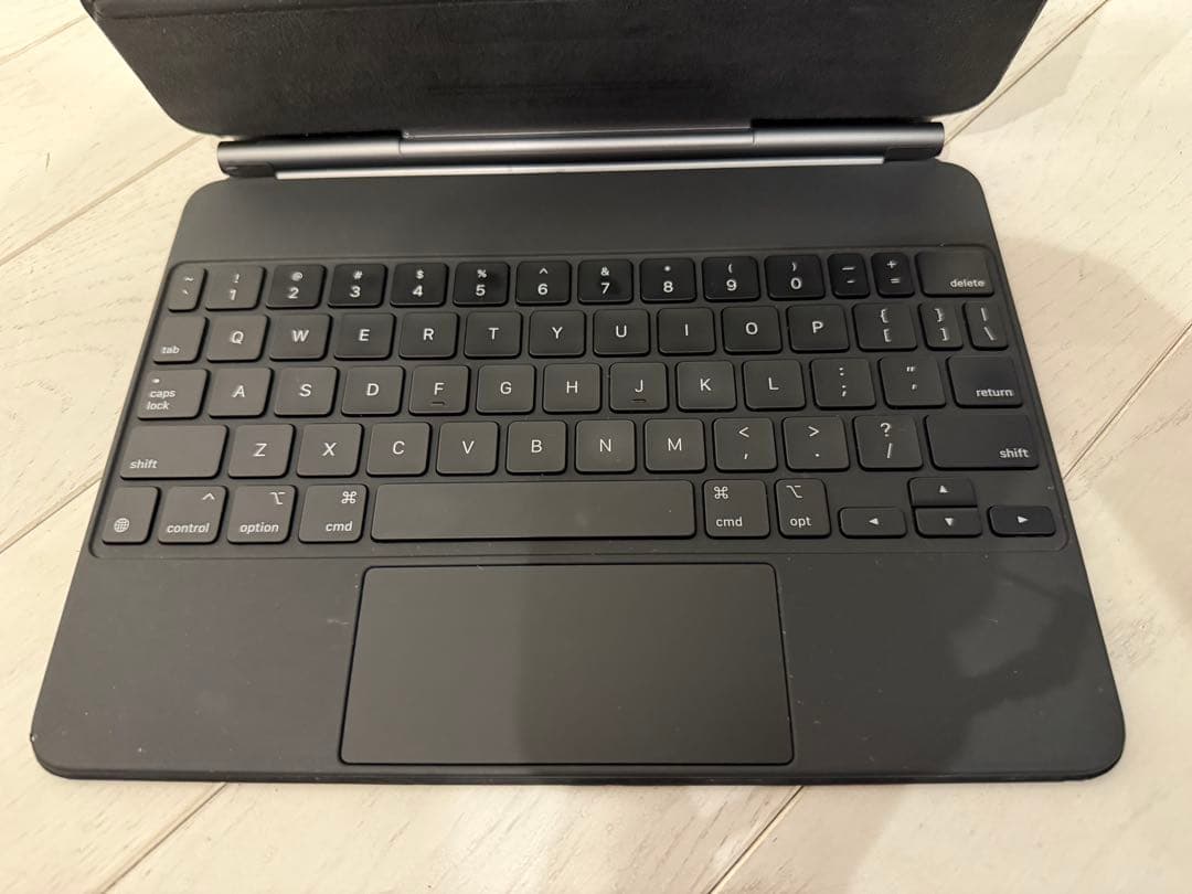 iPad用 ブラックキーボードケース Magic Keyboard