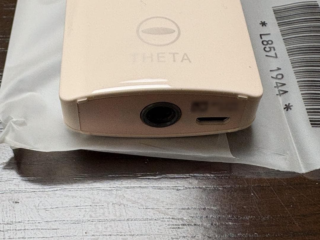 リコー360°撮影カメラTHETA SC2【美品・ケース付き】