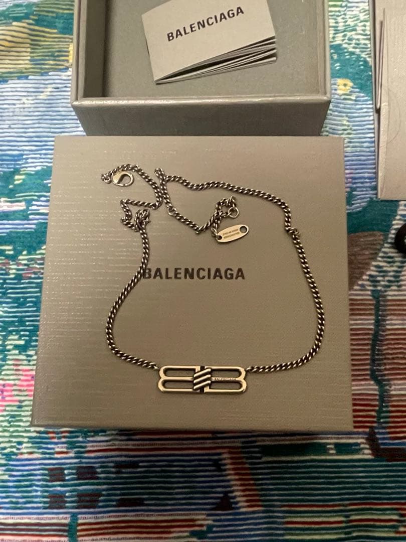 バレンシアガネックレス　ショッパー付き➡️➕500 (当日発送OK)