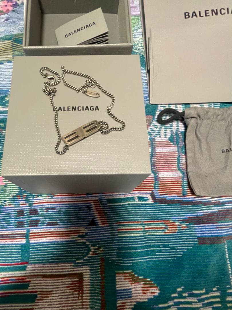 バレンシアガネックレス　ショッパー付き➡️➕500 (当日発送OK)