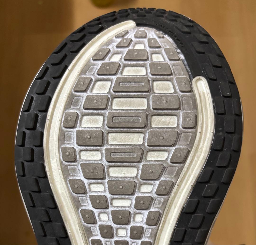 ナイキ ボメロプラス 28cm