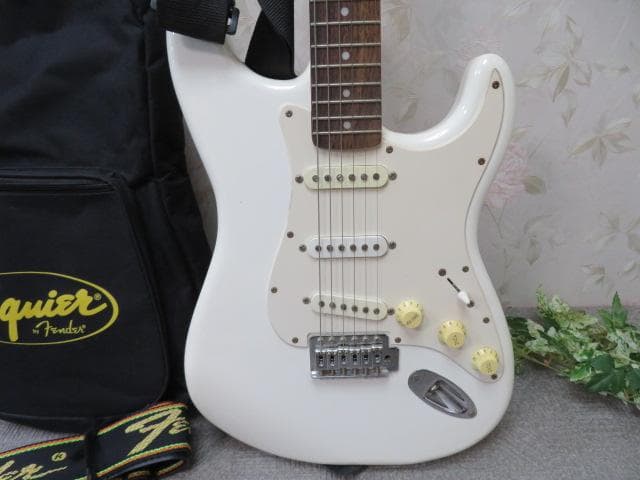 t*n様 16RR1824Squier by Fender BULLETSTRA