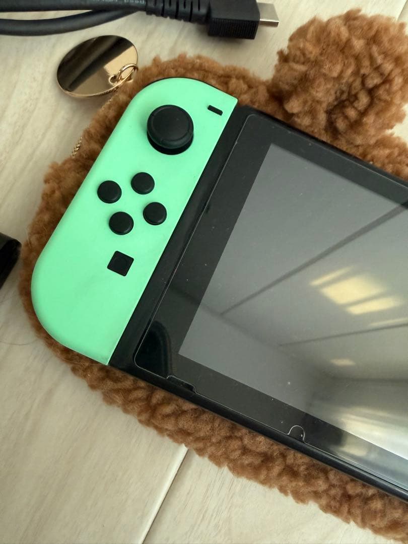 【美品】Nintendo Switch 本体 どうぶつの森コラボポーチ付き