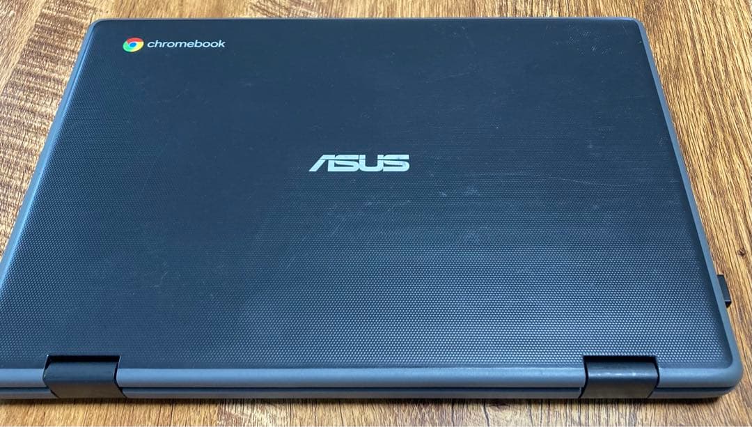 Chromebook本体 ASUS Chromebook CR1100FK