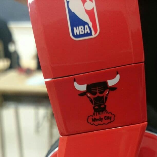 SkullCandy Chicago Bulls Model ケース付き