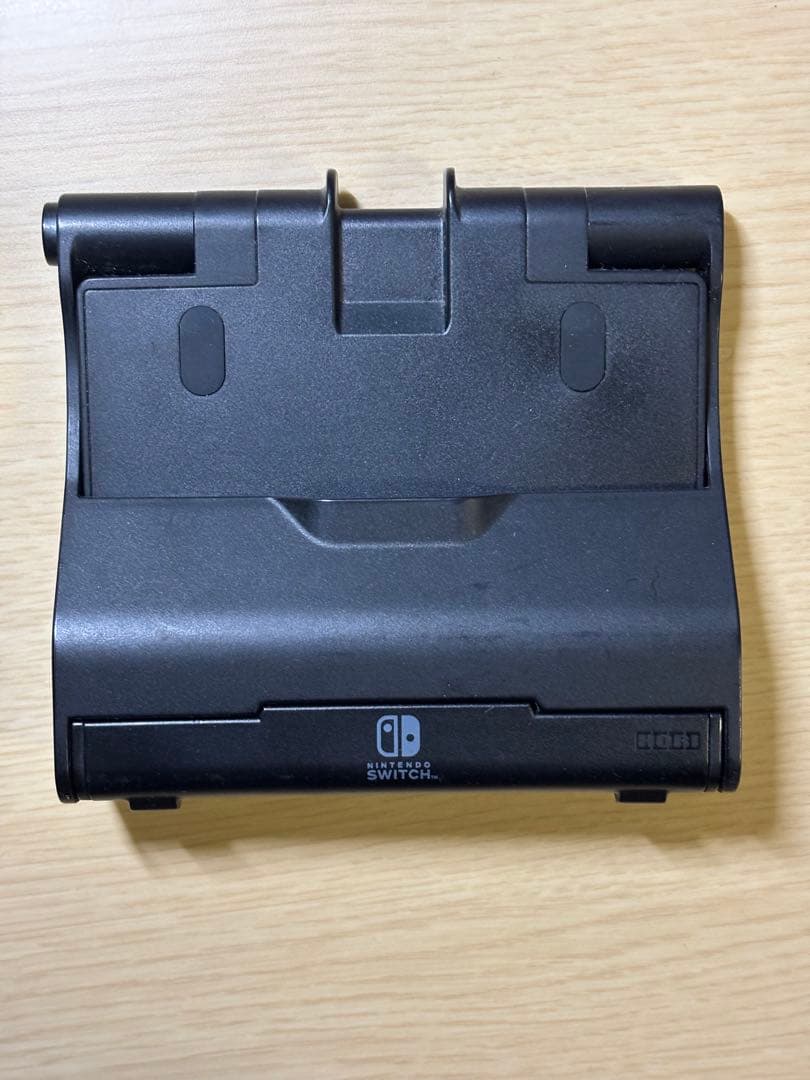 Nintendo Switch 本体＆スタンド、Joy-Conストラップ、ドッグ
