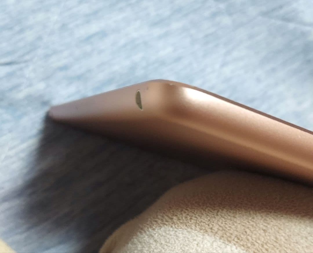 【美品】ipad 第六世代 Wi-Fiモデル 32GB