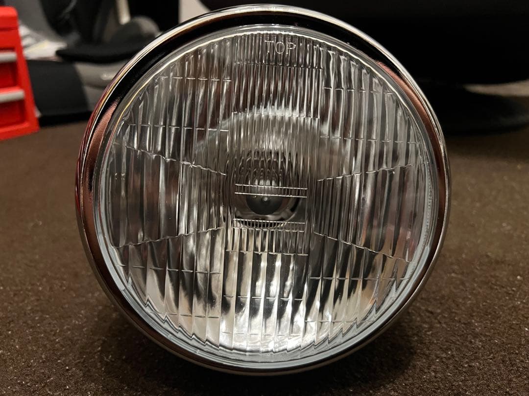 グッズ　6.5インチ　ルーカスタイプヘッドライト　クローム　SR400等