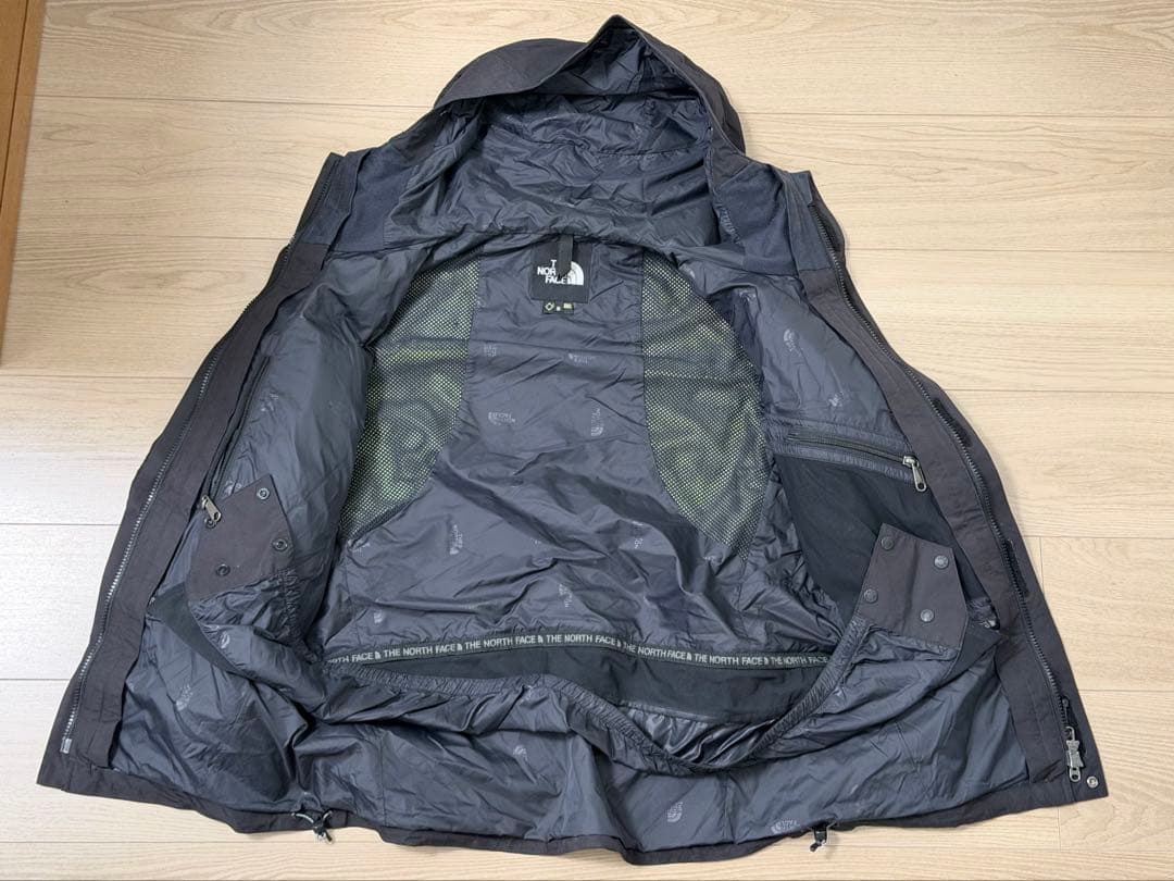 ノースフェイス　マウンテンパーカー　黒