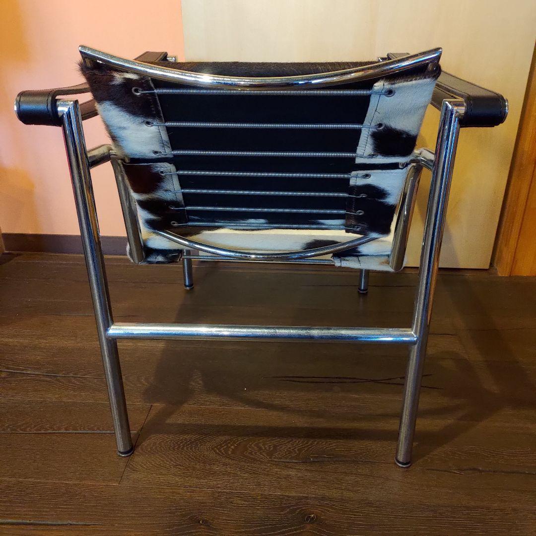 Le Corbusier ル・コルビュジエ モダンデザイン 椅子 牛革