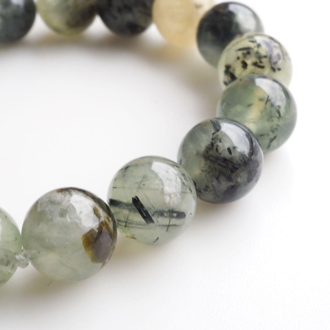 【Chikarin】天然水晶のバタフライモチーフネックレストップ