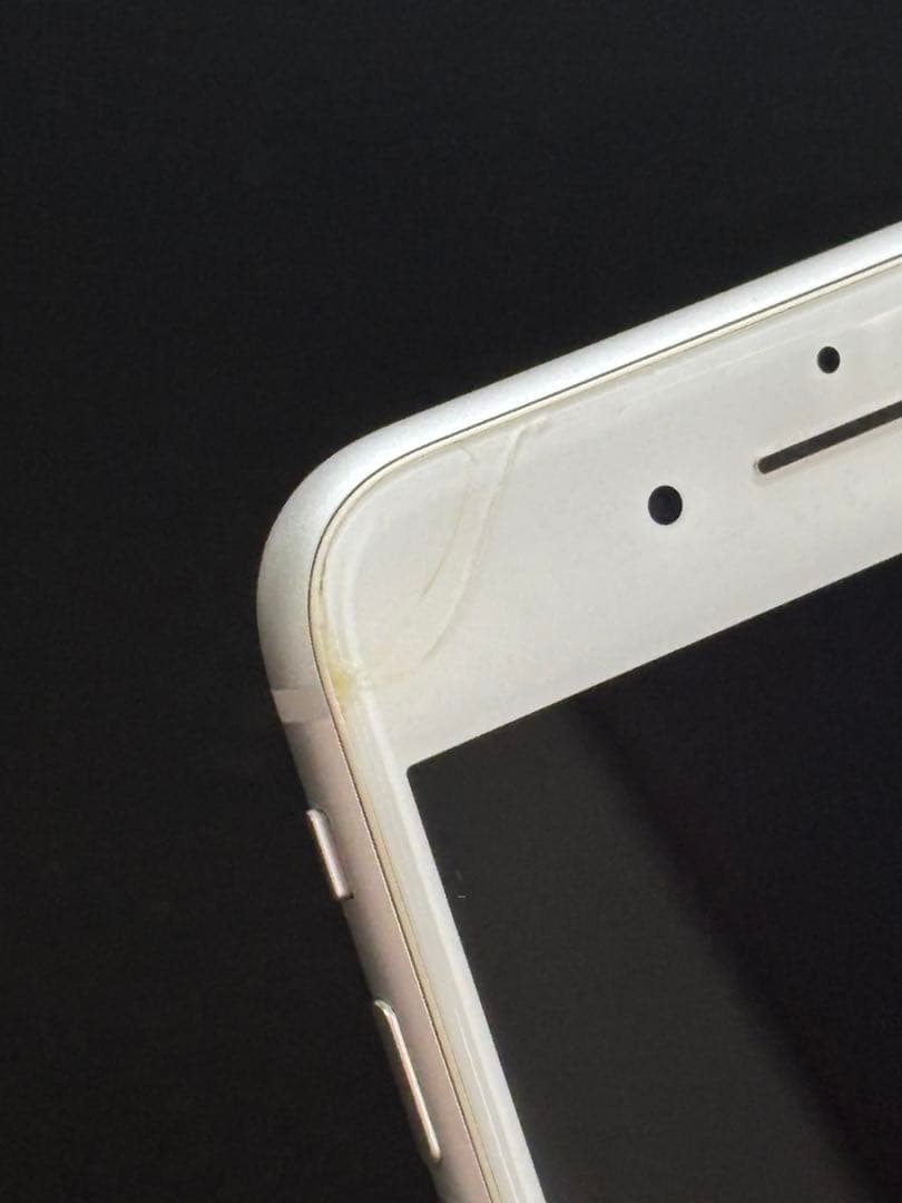 iPhone 8 Plus シルバー