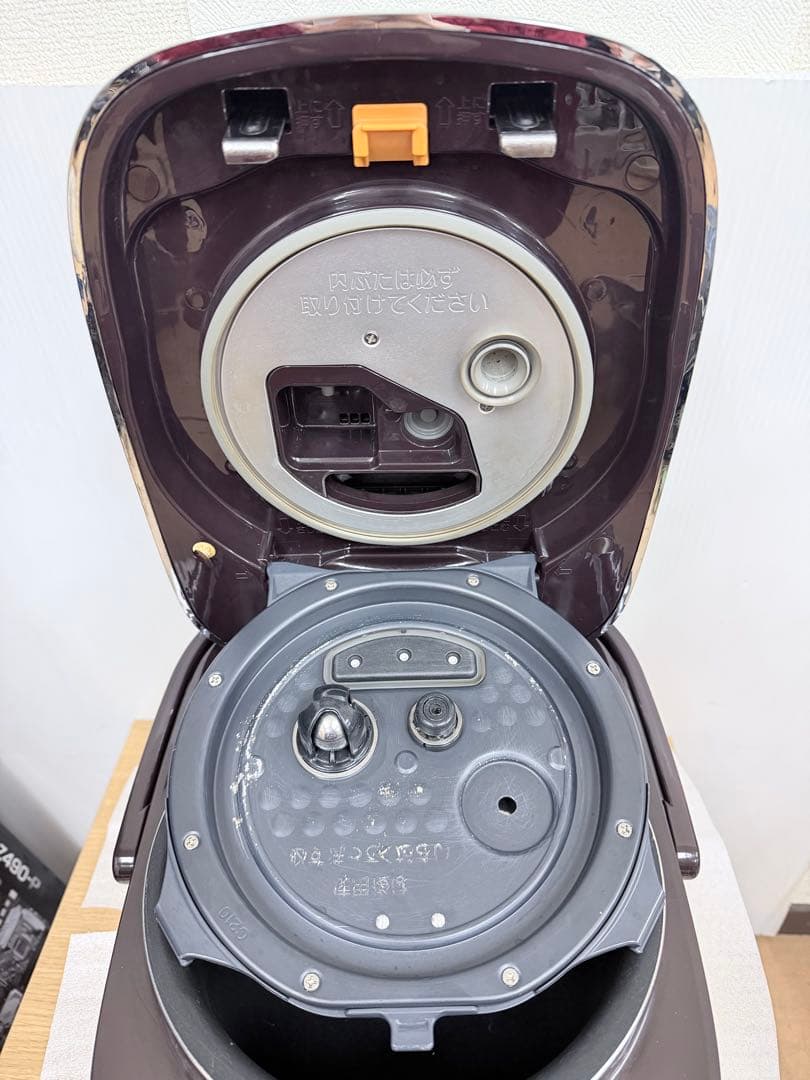 象印 Zojirushi 圧力IH炊飯器 NW-JA10（5.5合）2017年製