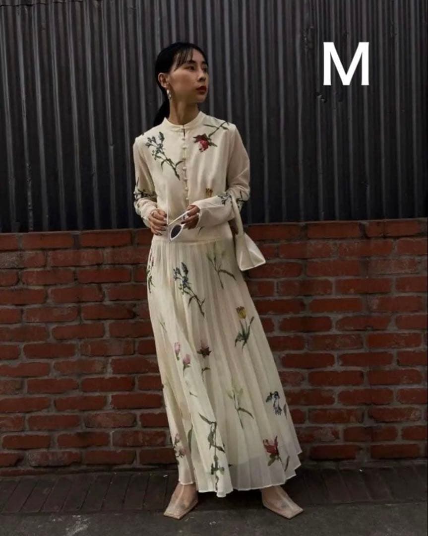 Ameri　SOFIA PLEATS DRESS Mサイズ　アイボリー