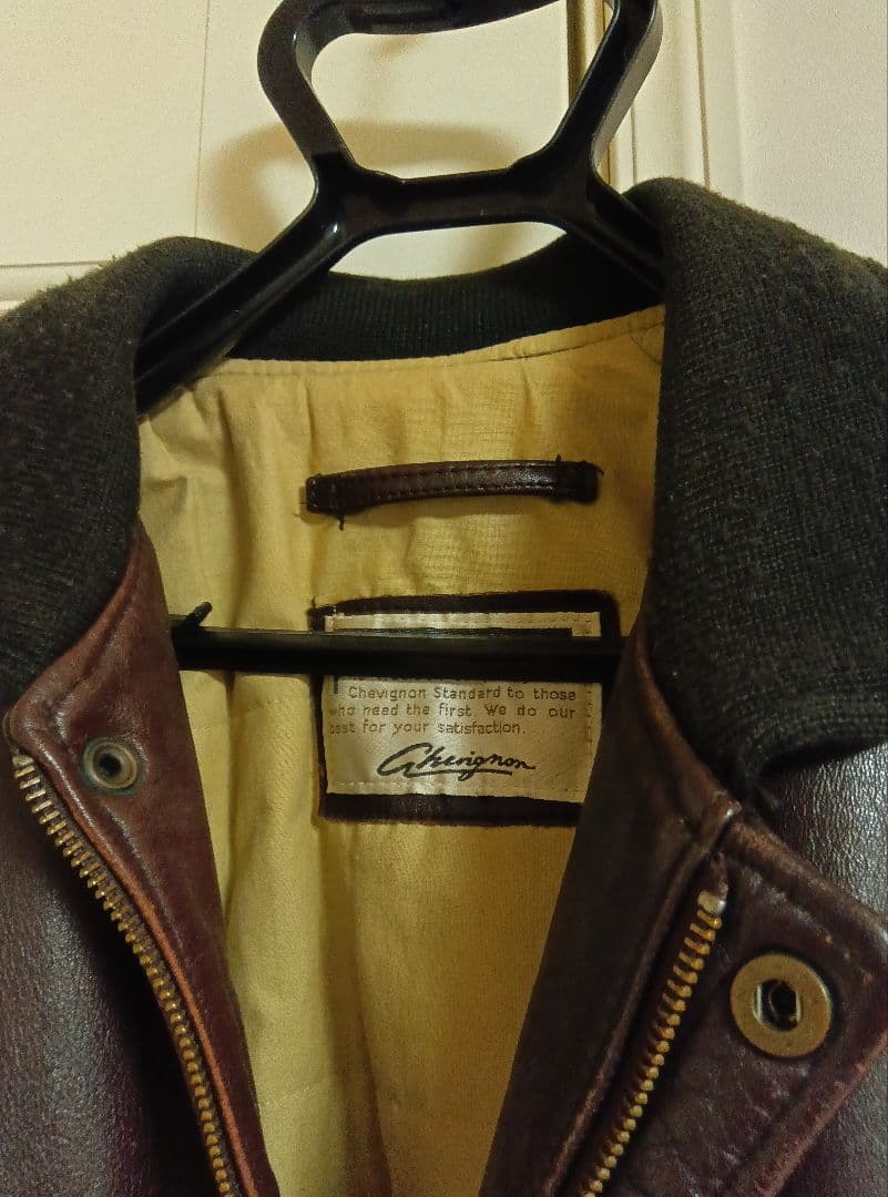 CHEVIGNON 革ジャン希少 シェビニオン　ボンバージャケット