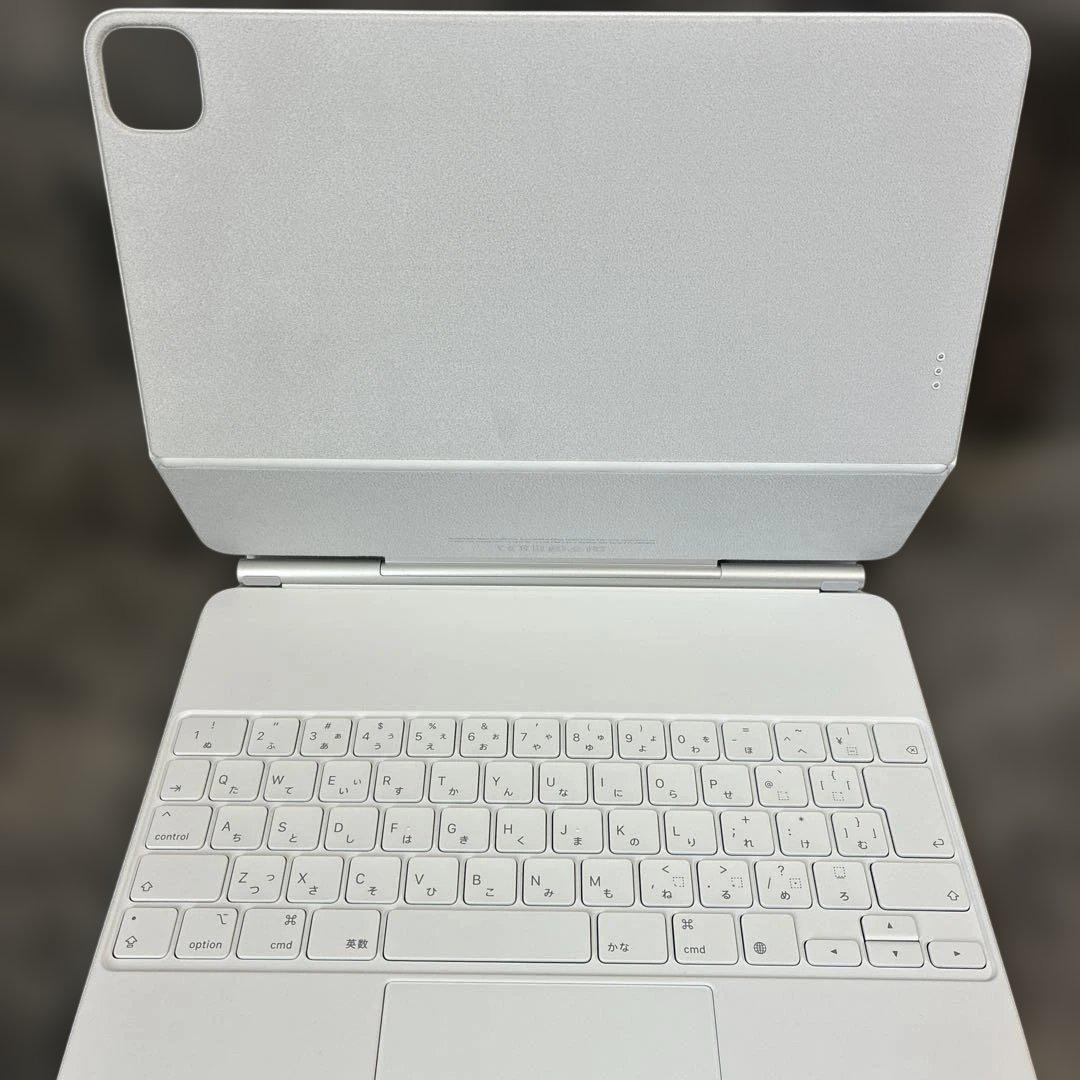 iPad マジックキーボード　アップル　MJQL3J/A A2480 美品