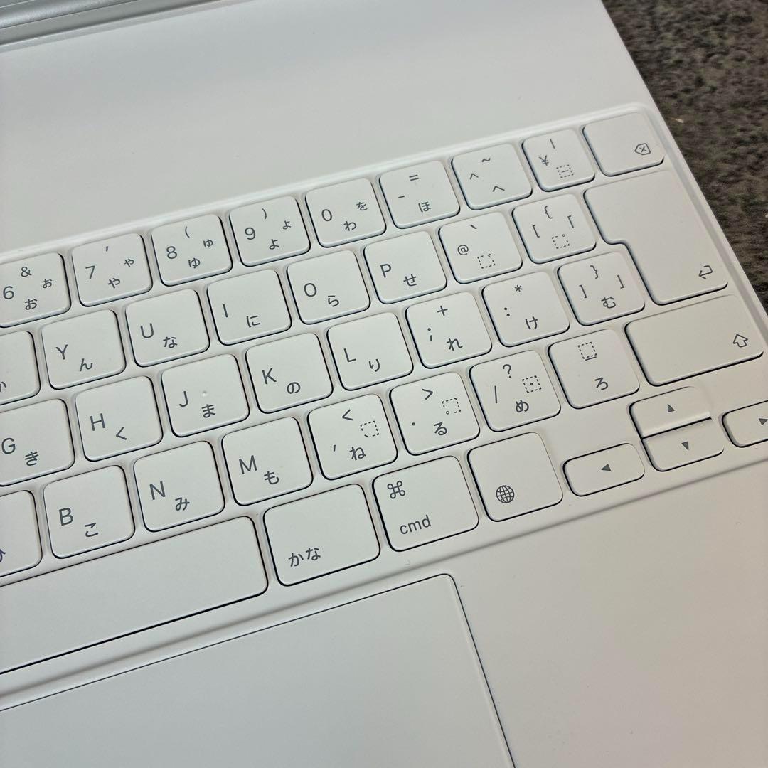 iPad マジックキーボード　アップル　MJQL3J/A A2480 美品