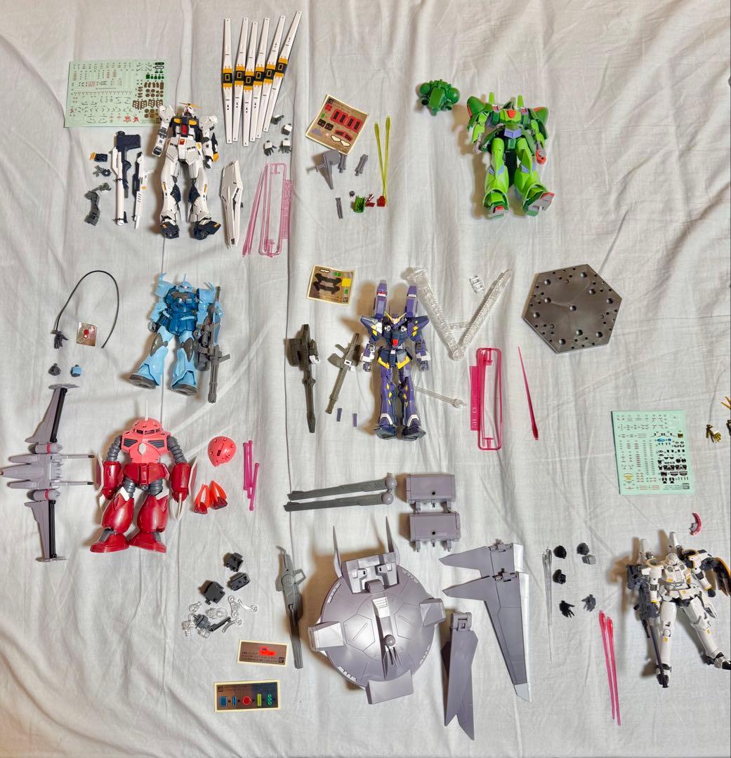 y*u様 バンダイ　HG ガンプラ　14体セット　未塗装　訳あり