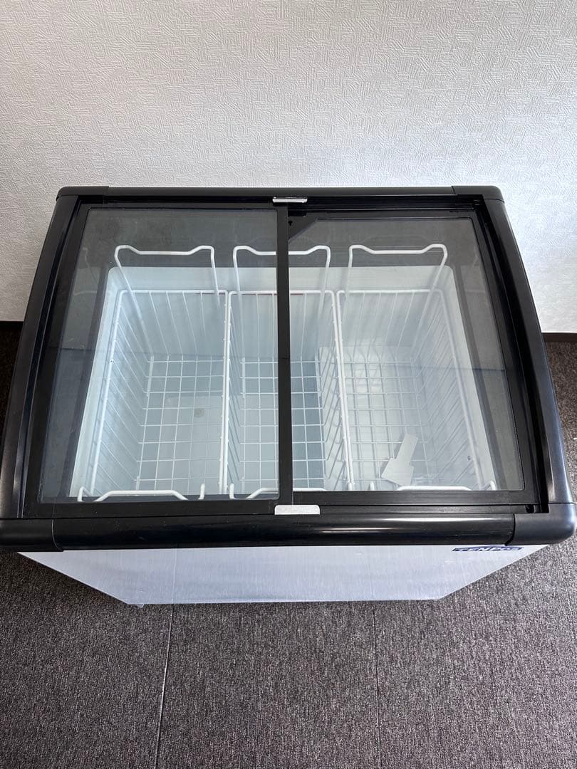 テンポス 冷凍ショーケース TBSC-117F 117L/43kg