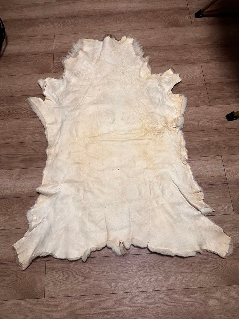 トナカイファー　本物毛皮　キャンプ映え◎　ラグ／チェアカバーに