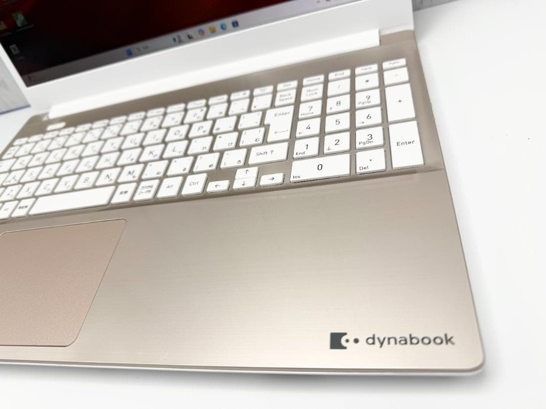 Windows11 Core i7-1260P SSD1TB メモリ32GB