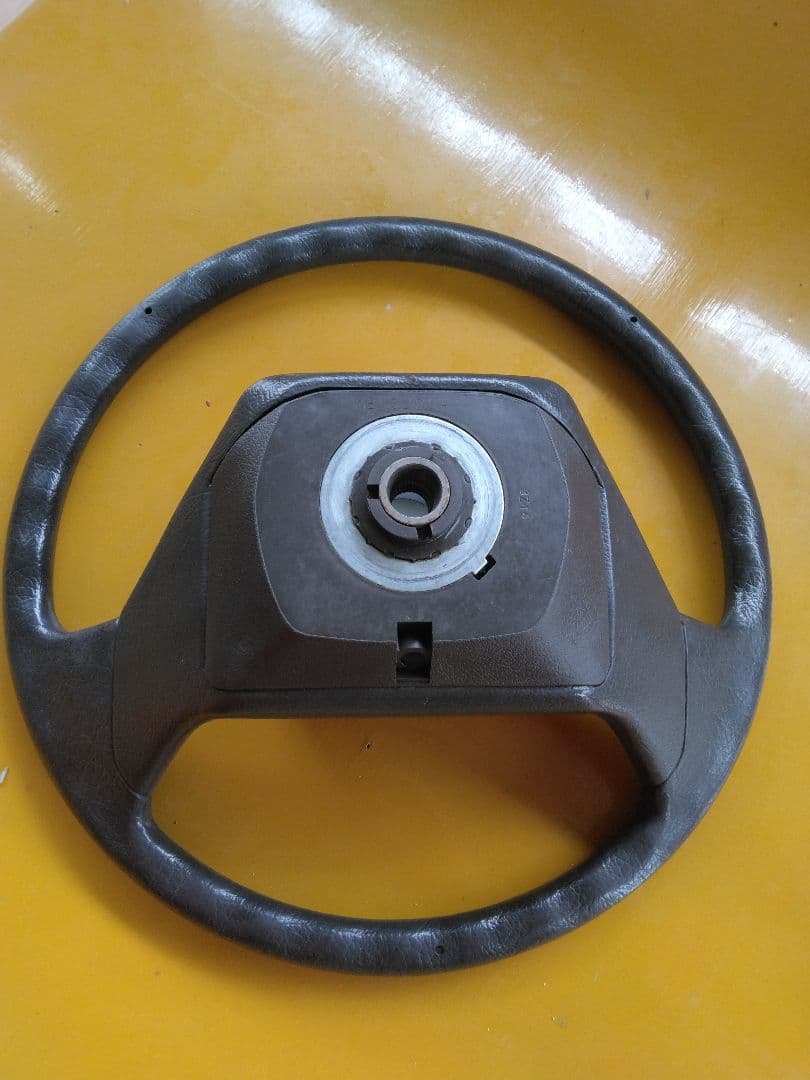 デリカ　スターワゴン　ハンドル