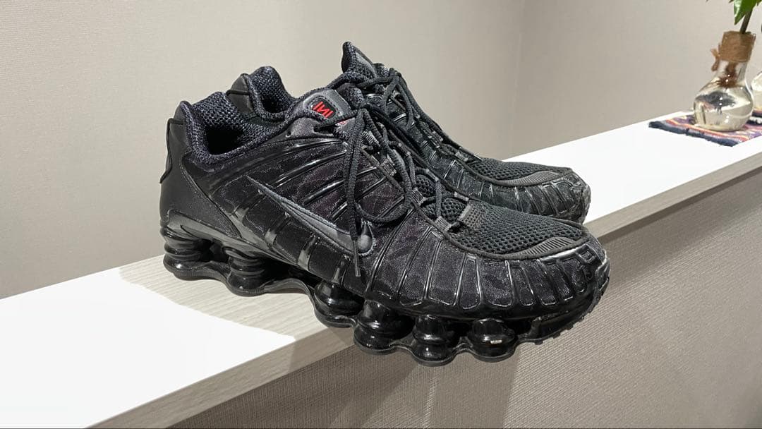 NIKE shox ブラックスニーカー　29cm