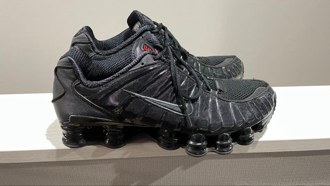 NIKE shox ブラックスニーカー　29cm