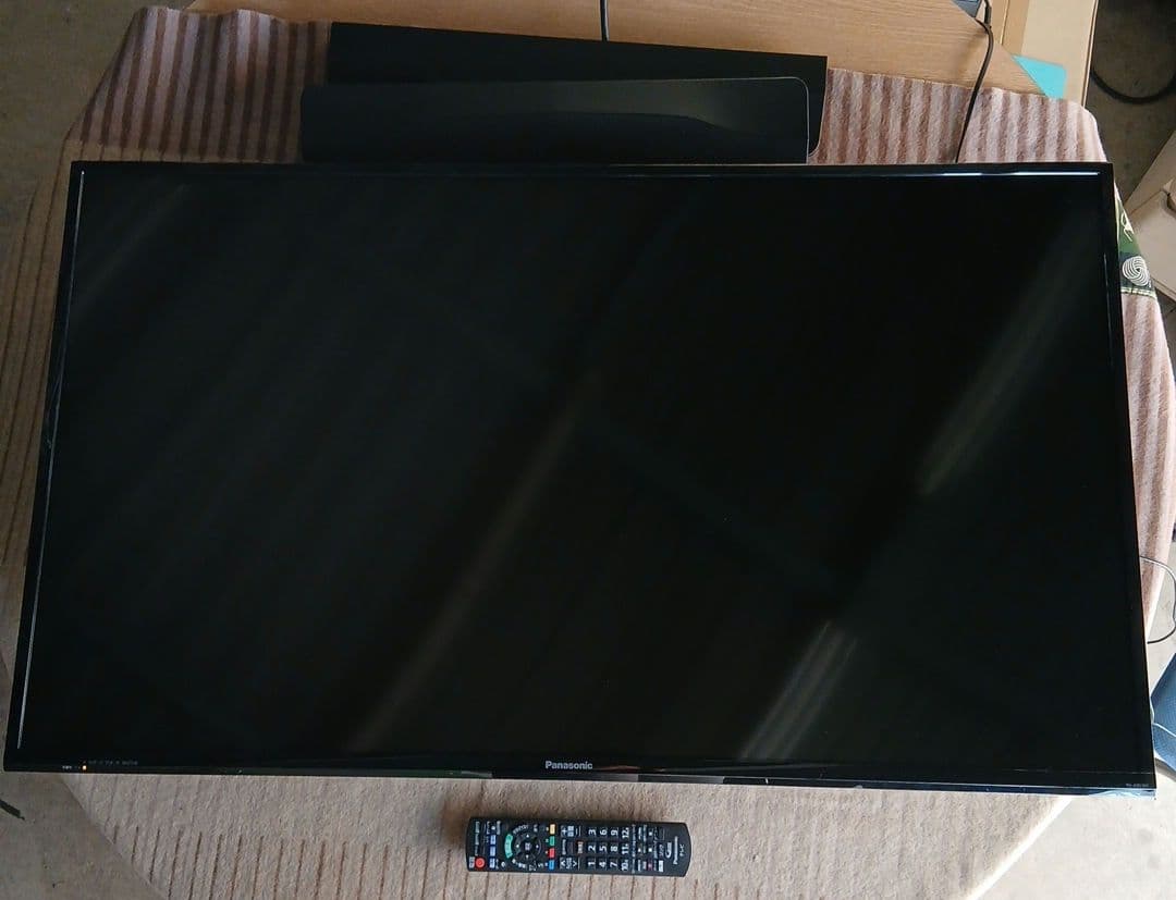 Panasonic VIERA 43型 液晶テレビTH-43D305HT ①