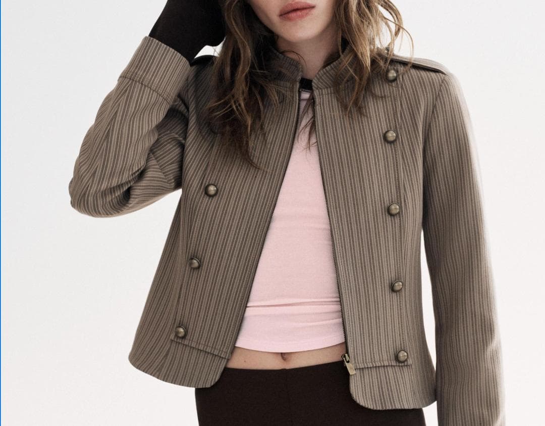 【ZARA】ストライプ柄フィットブレザー