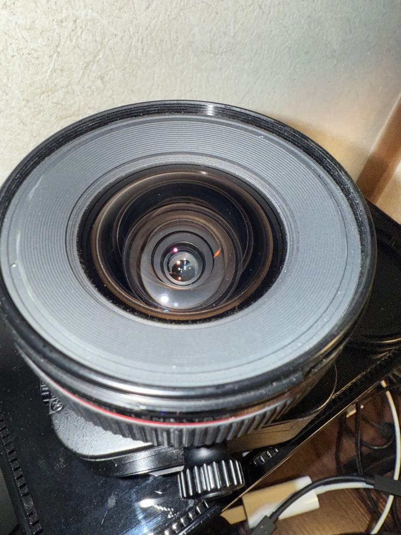 Canon TS-E 24mm f/3.5 ティルトシフトレンズ