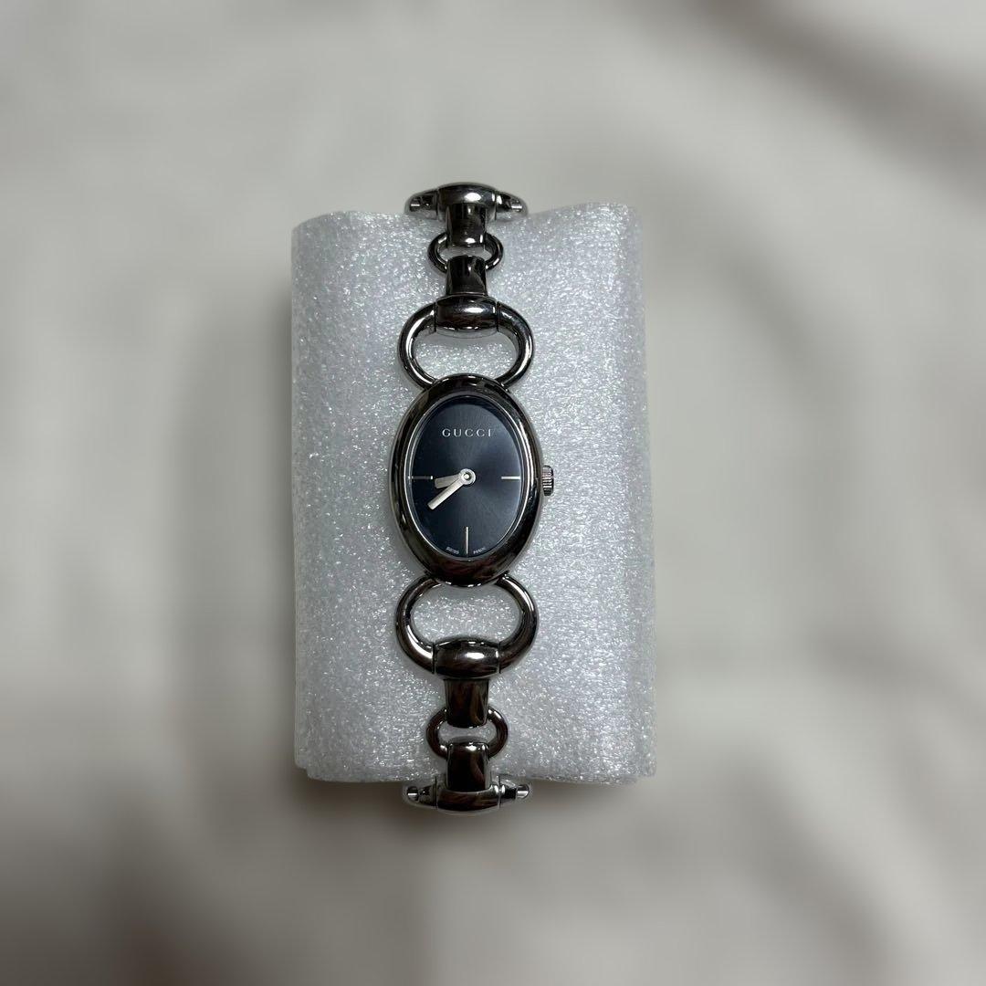 【期間限定値下げ〜10/23】GUCCI シルバー オーバルブレスレットウォッチ
