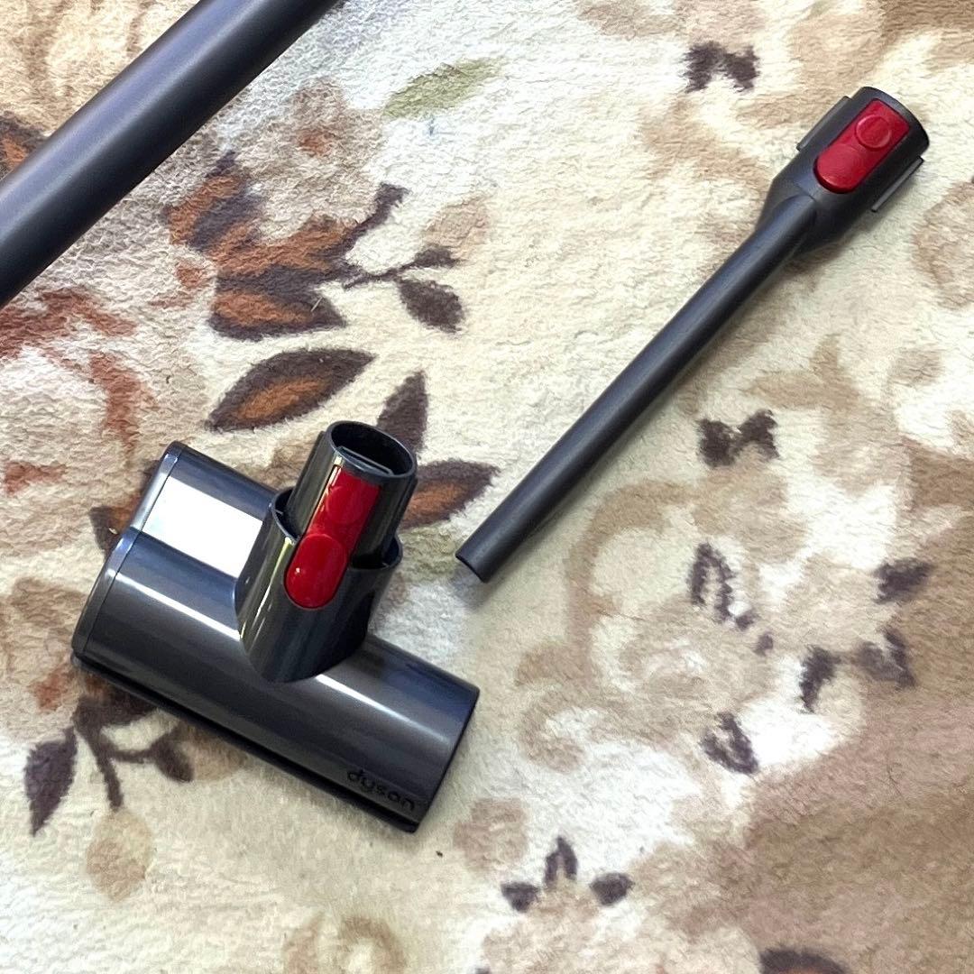 dyson ダイソン V8 fluffy+ 本体アンド付属品セット