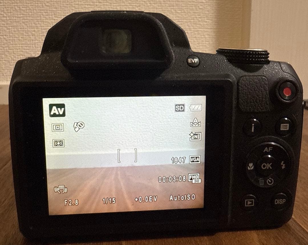 PENTAX XG-1 デジタル一眼レフカメラ + 標準ズームレンズ