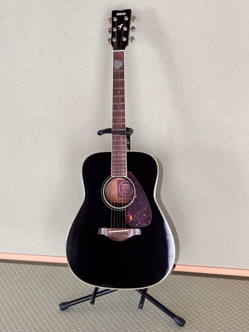 Yamaha FG720S ブラック アコースティックギター　スタンド付き