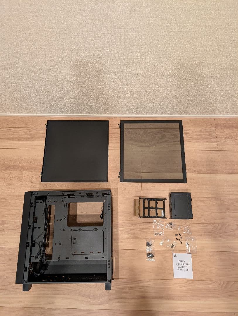 ミドルタワーPCケース：Corsair 3000D AIRFLOW