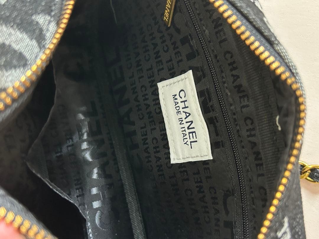 新品未使用　シャネル　ノベルティ　ポーチ ショルダー　　ブラック