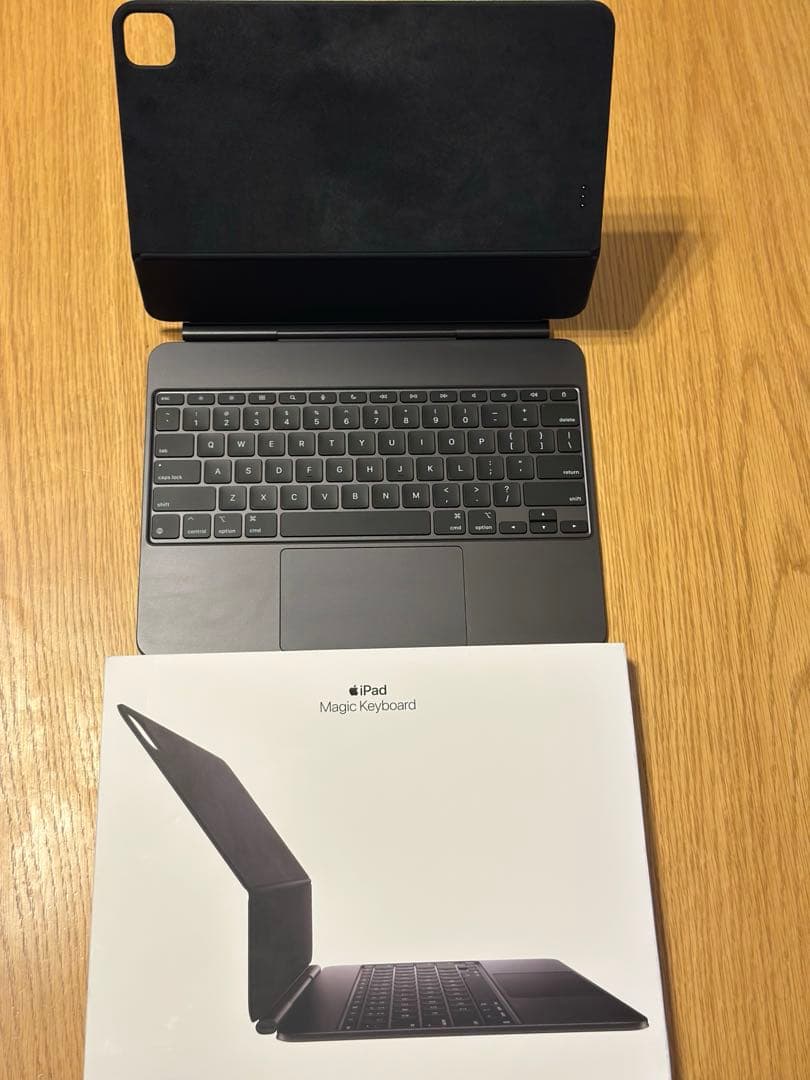 Apple 13インチ iPad Pro（M4）MagicKeyboard US