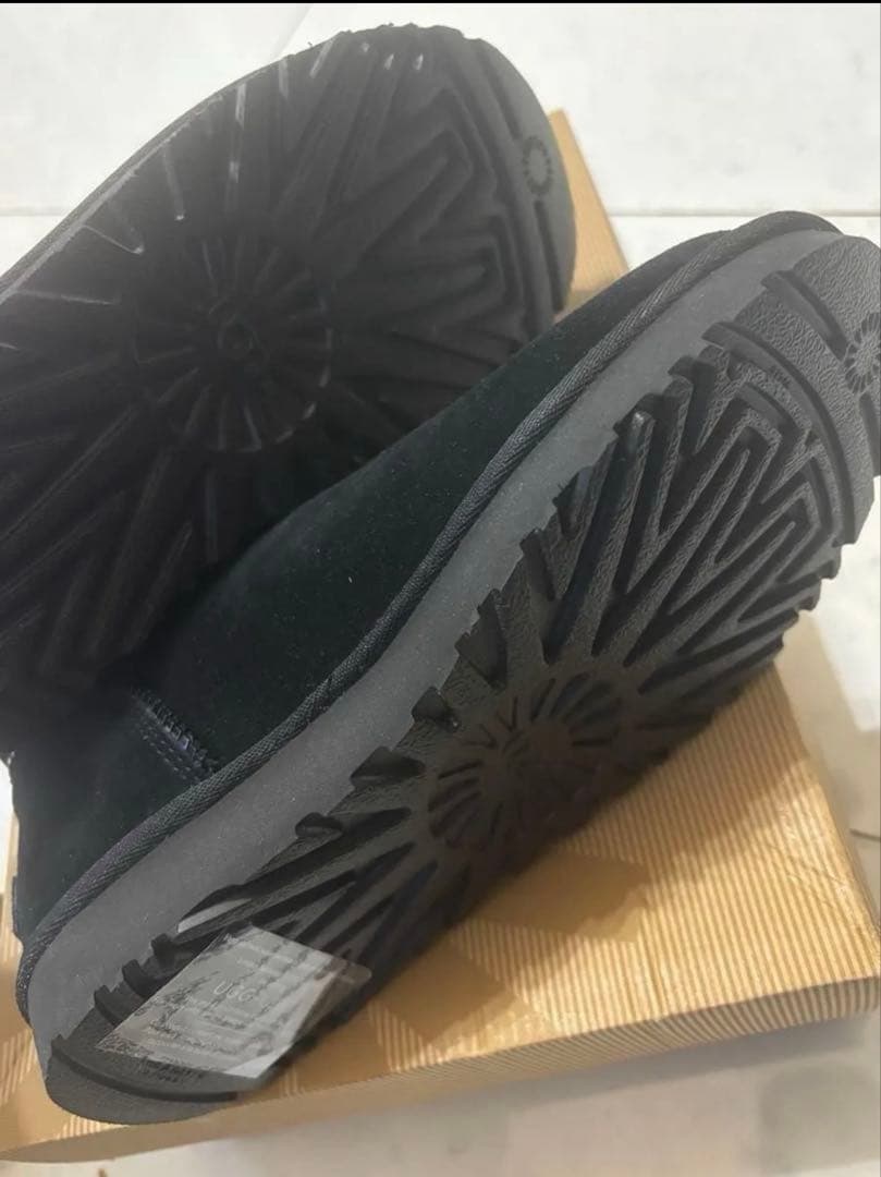 UGG ムートンブーツ ファスナー金具ビジュー 未使用 ショートブーツUS6