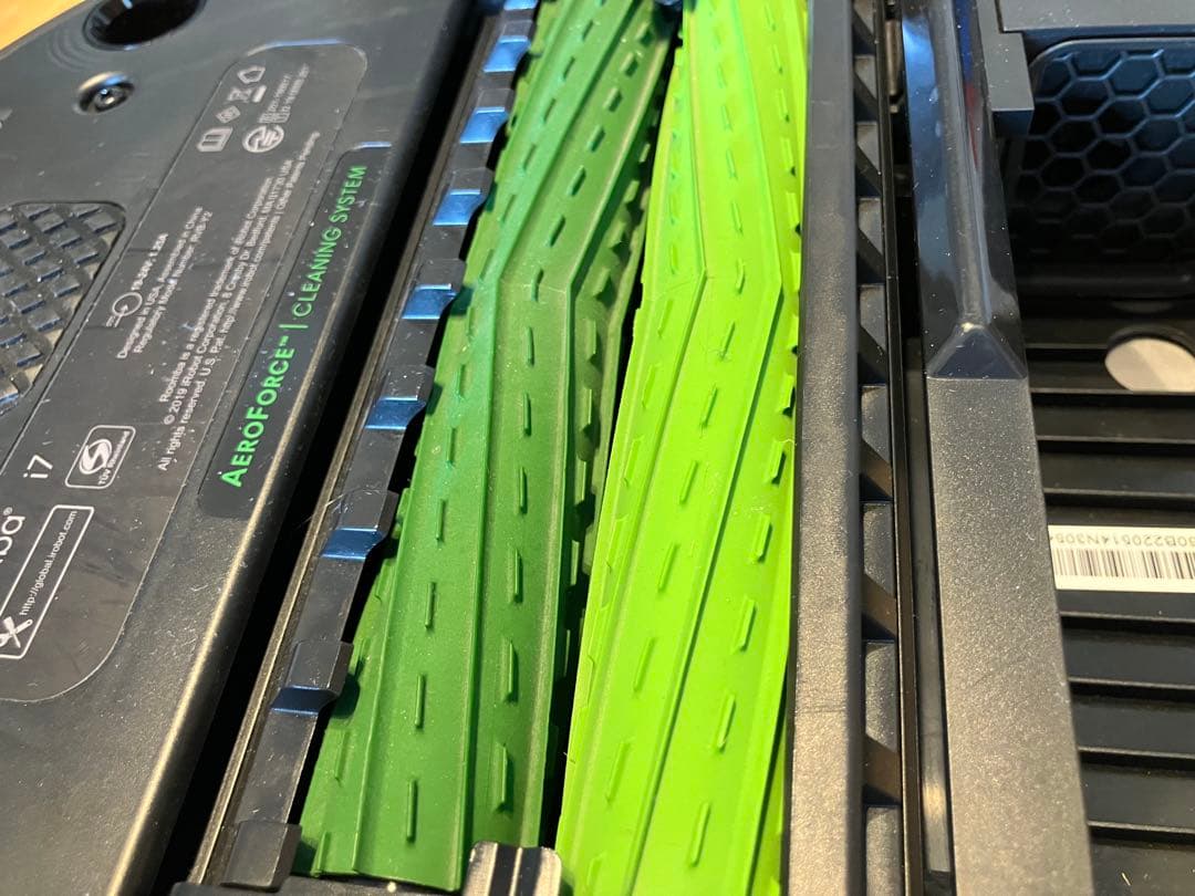 iRobot Roomba i7+ 【使用時間44.5h】　ルンバ