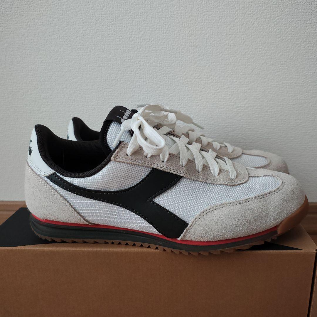 diadora ランニングシューズ ホワイト/グレー/ブラック
