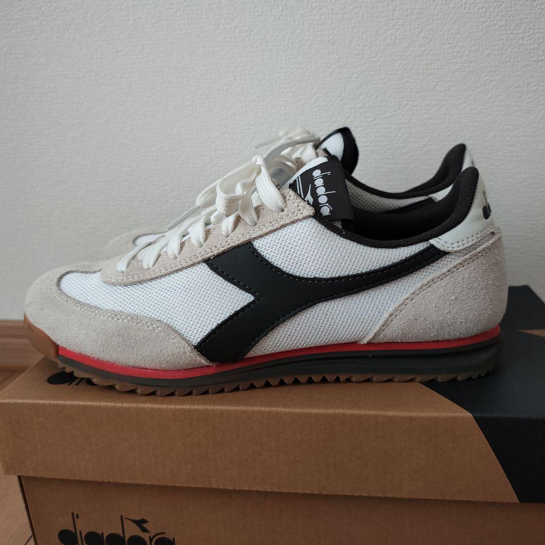 diadora ランニングシューズ ホワイト/グレー/ブラック
