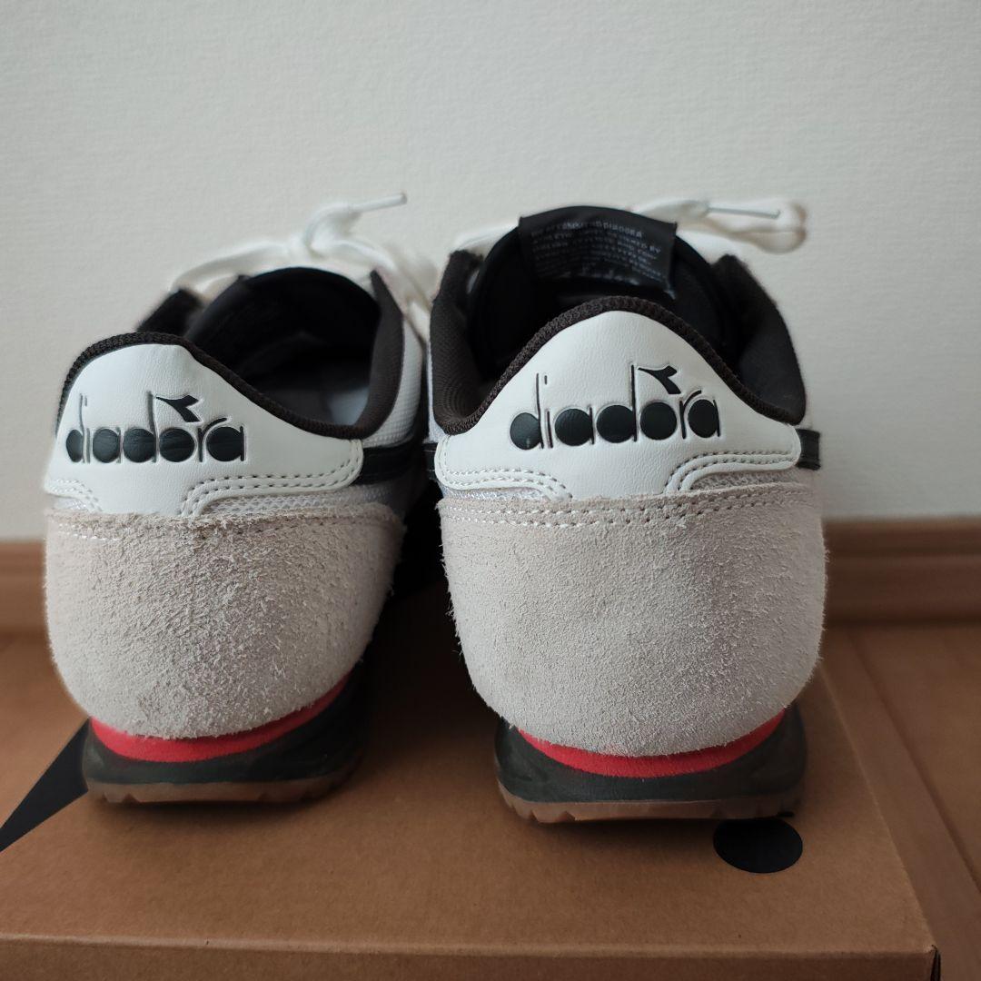 diadora ランニングシューズ ホワイト/グレー/ブラック