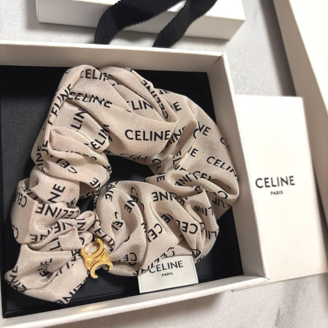 【新品未使用】CELINEセリーヌシュシュ♡箱、紙袋付き大幅お値下げ早い者勝ち！