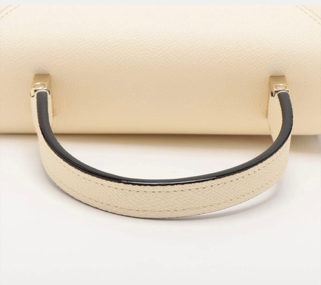 ★美品★ ヴァレクストラ VALEXTRA ミニ イジィデ ホワイト