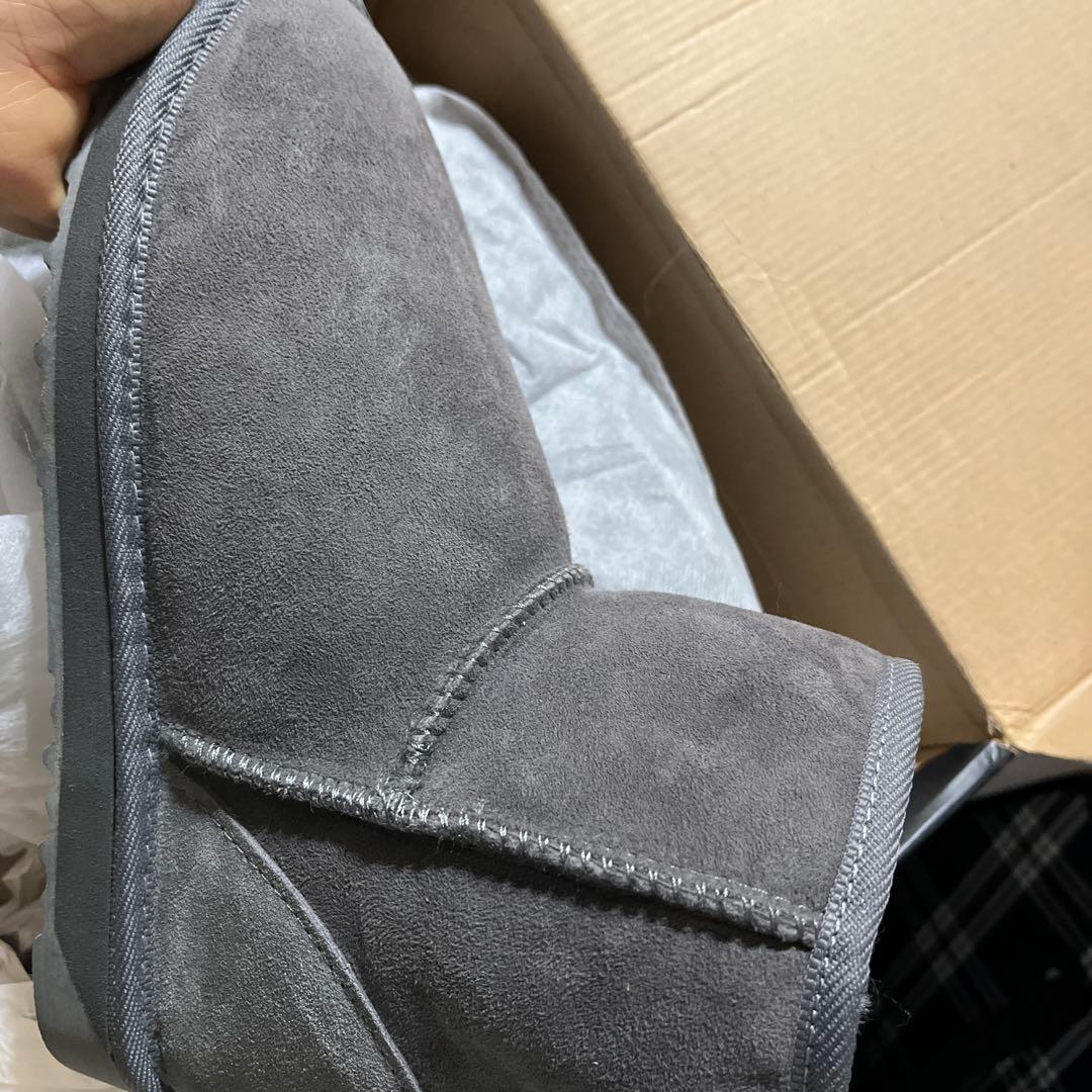 箱付きムートンブーツグレーUS7、24cm